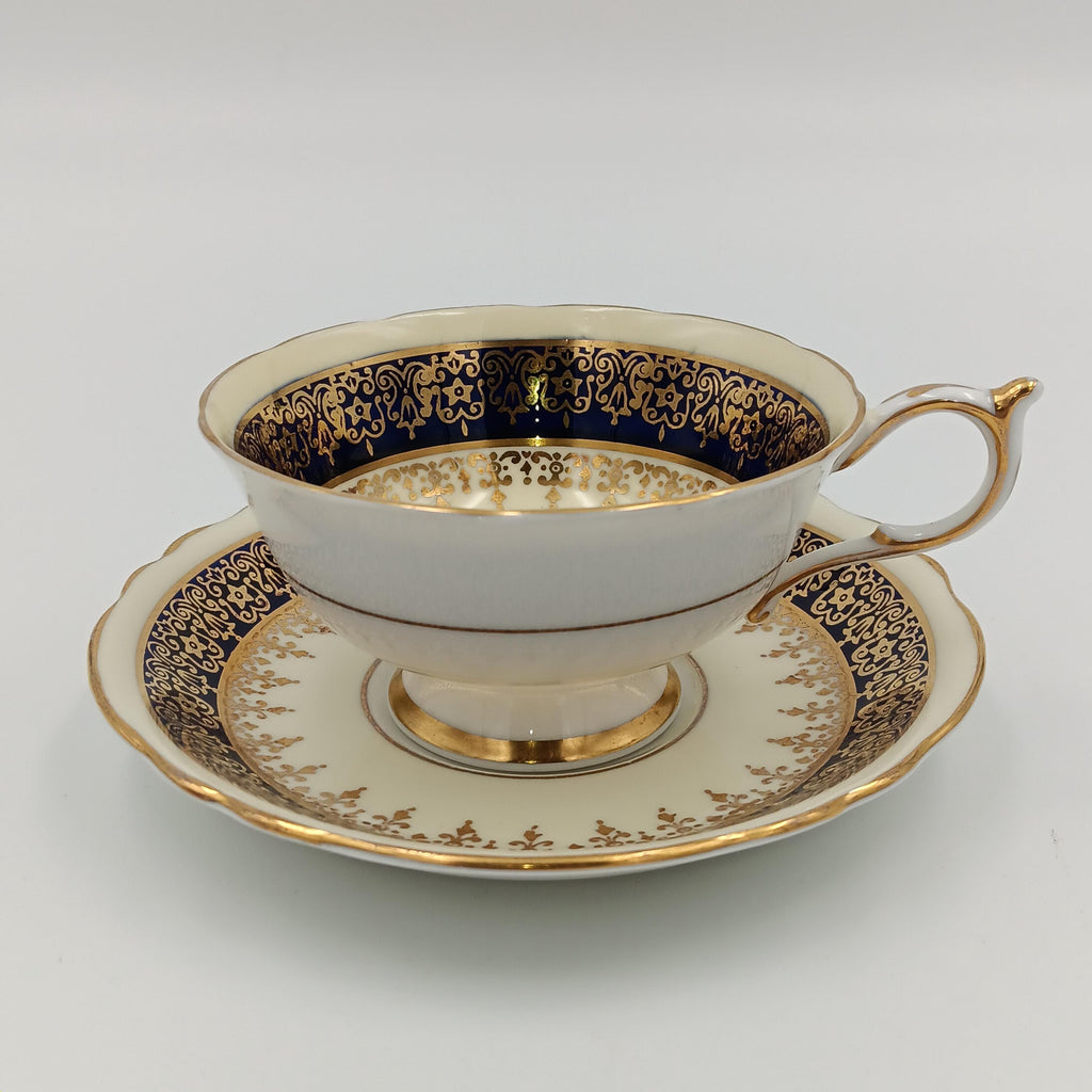 Paragon Double Warrant, Rosebud, Teacup and Saucer