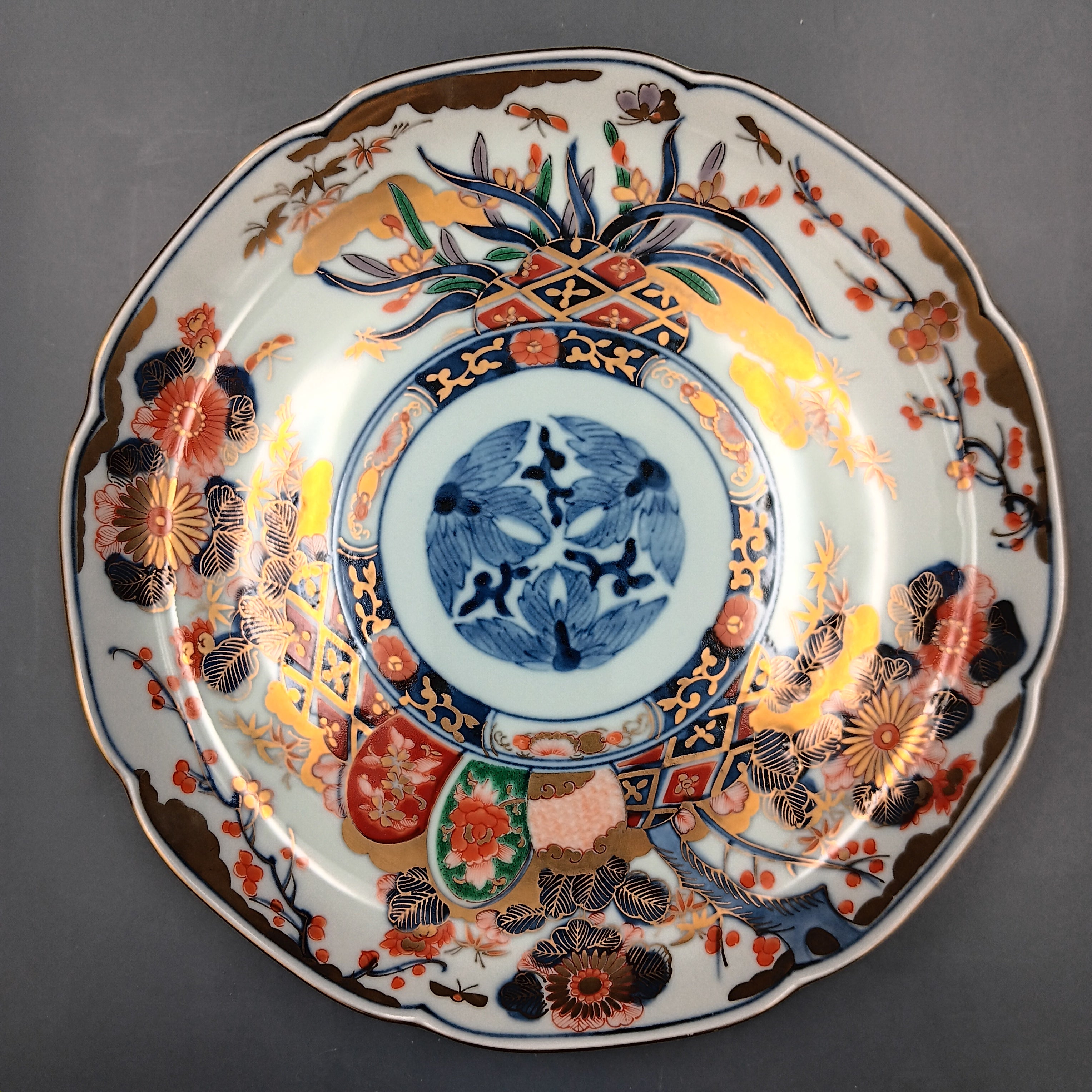 Vintage Japanese Imari Porcelain Plate – 20th Century – Hand Decorated
