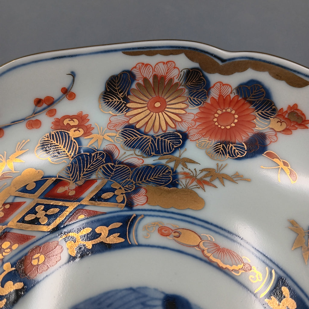 Vintage Japanese Imari Porcelain Plate – 20th Century – Hand Decorated