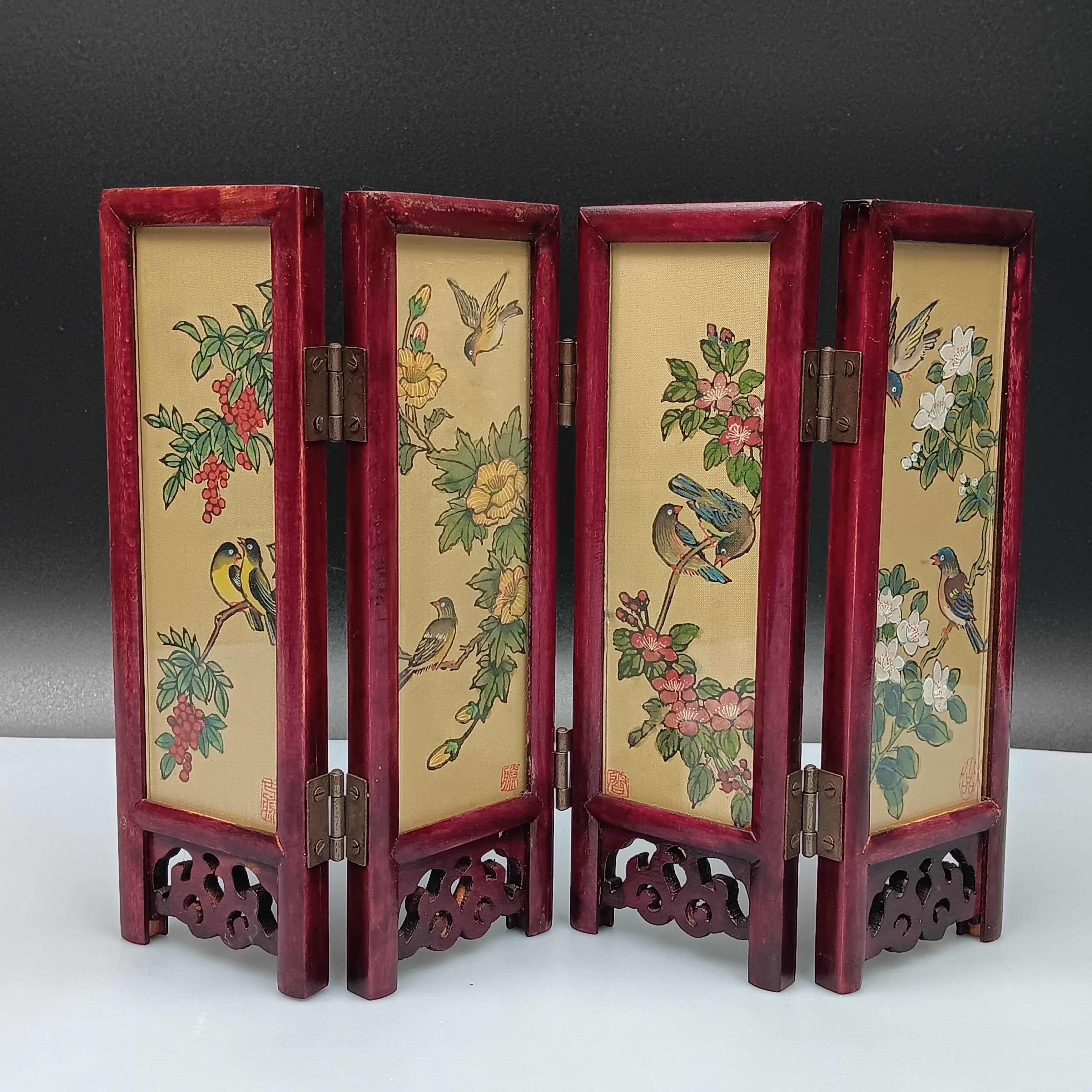 Miniature Decorative Folding Screen – Traditional Images in Printed Panels