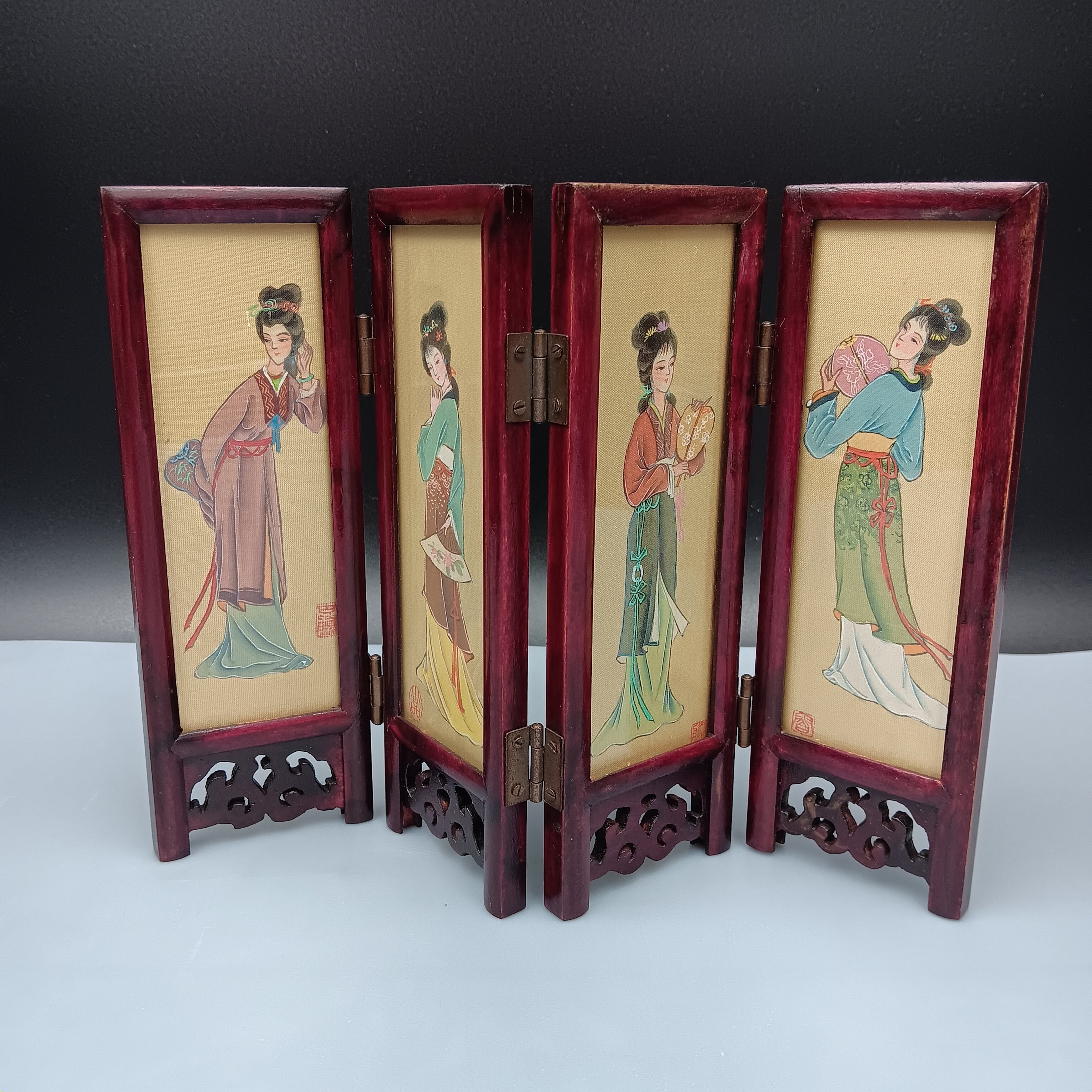 Miniature Decorative Folding Screen – Traditional Images in Printed Panels