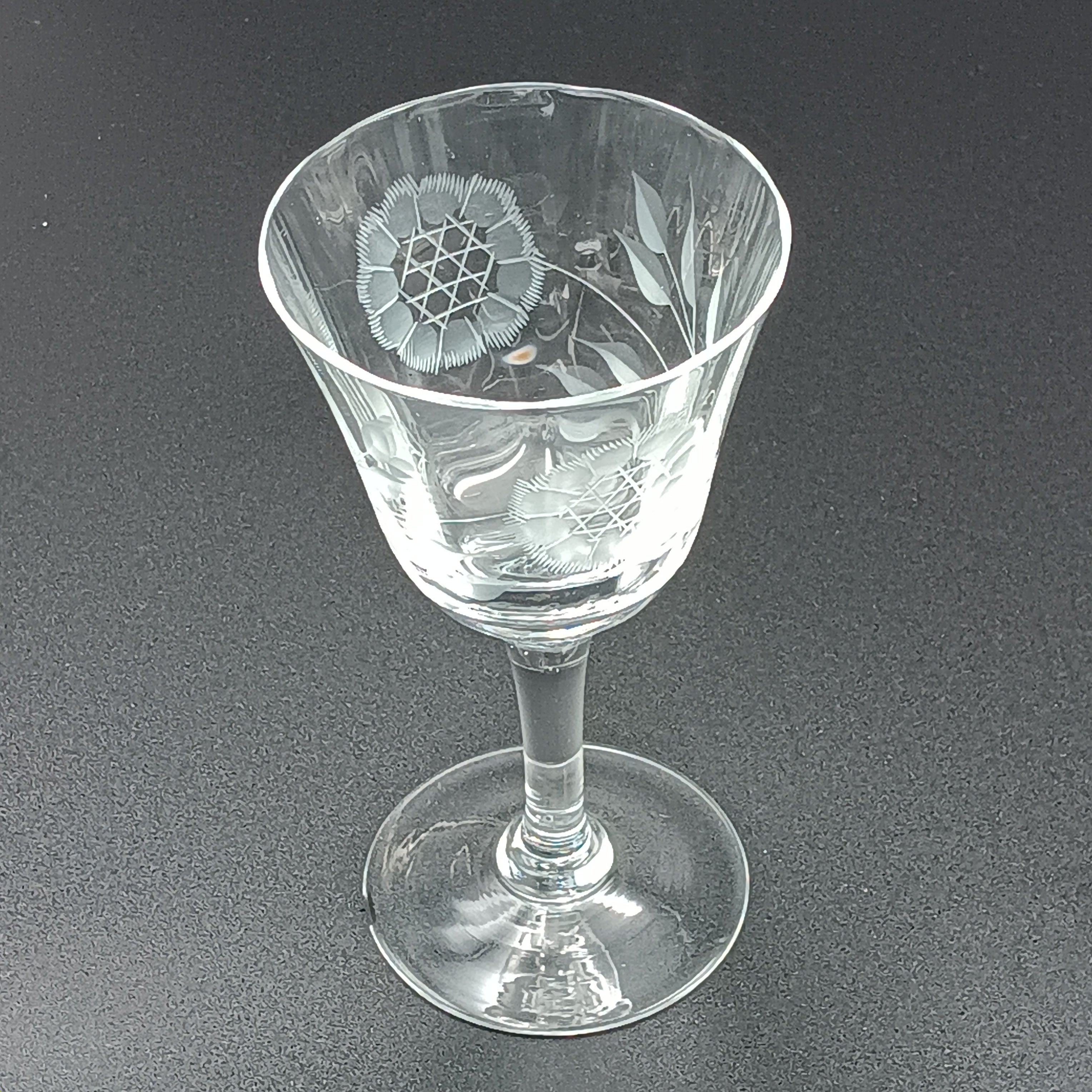 W J Hughes Cornflower 4¾" Liquor Cocktail Glas