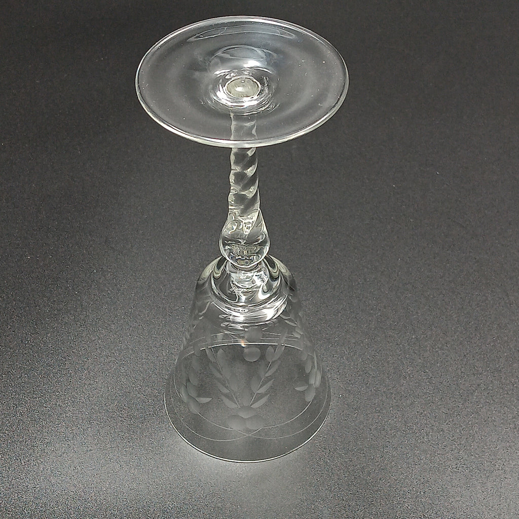 Vintage 6 ¾" Cut Crystal Wine Glass – Elegance in Every Sip