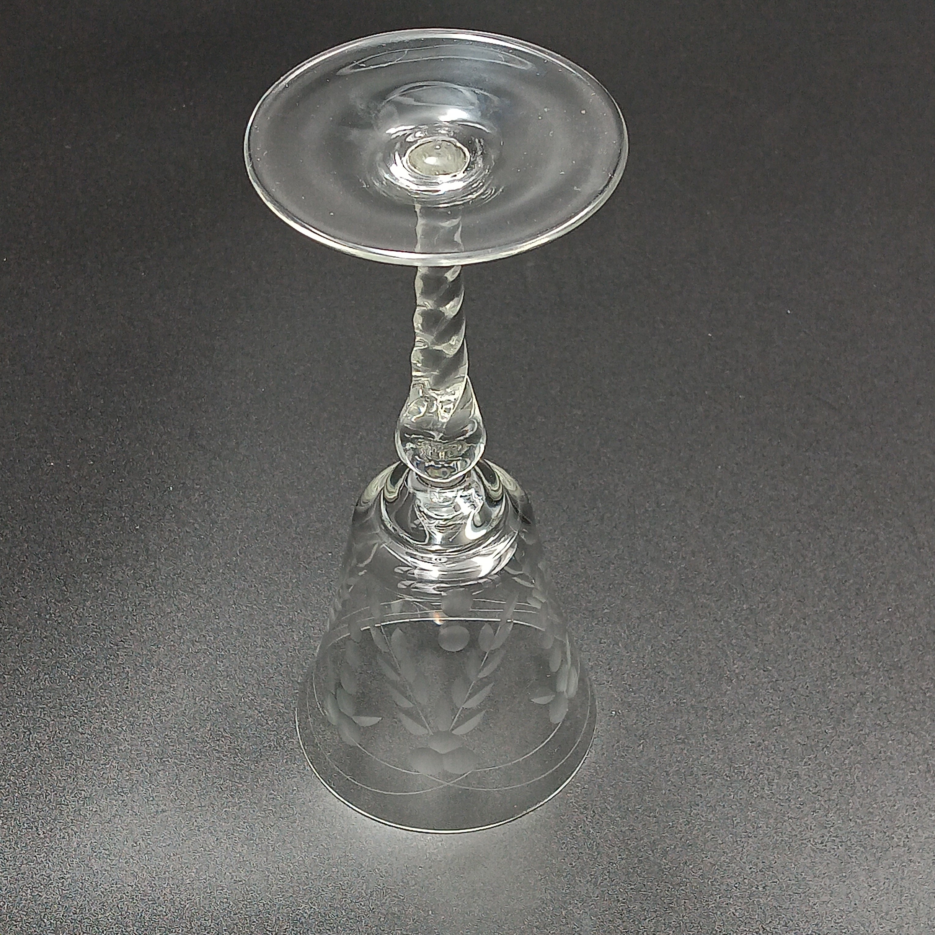 Vintage 6 ¾" Cut Crystal Wine Glass – Elegance in Every Sip