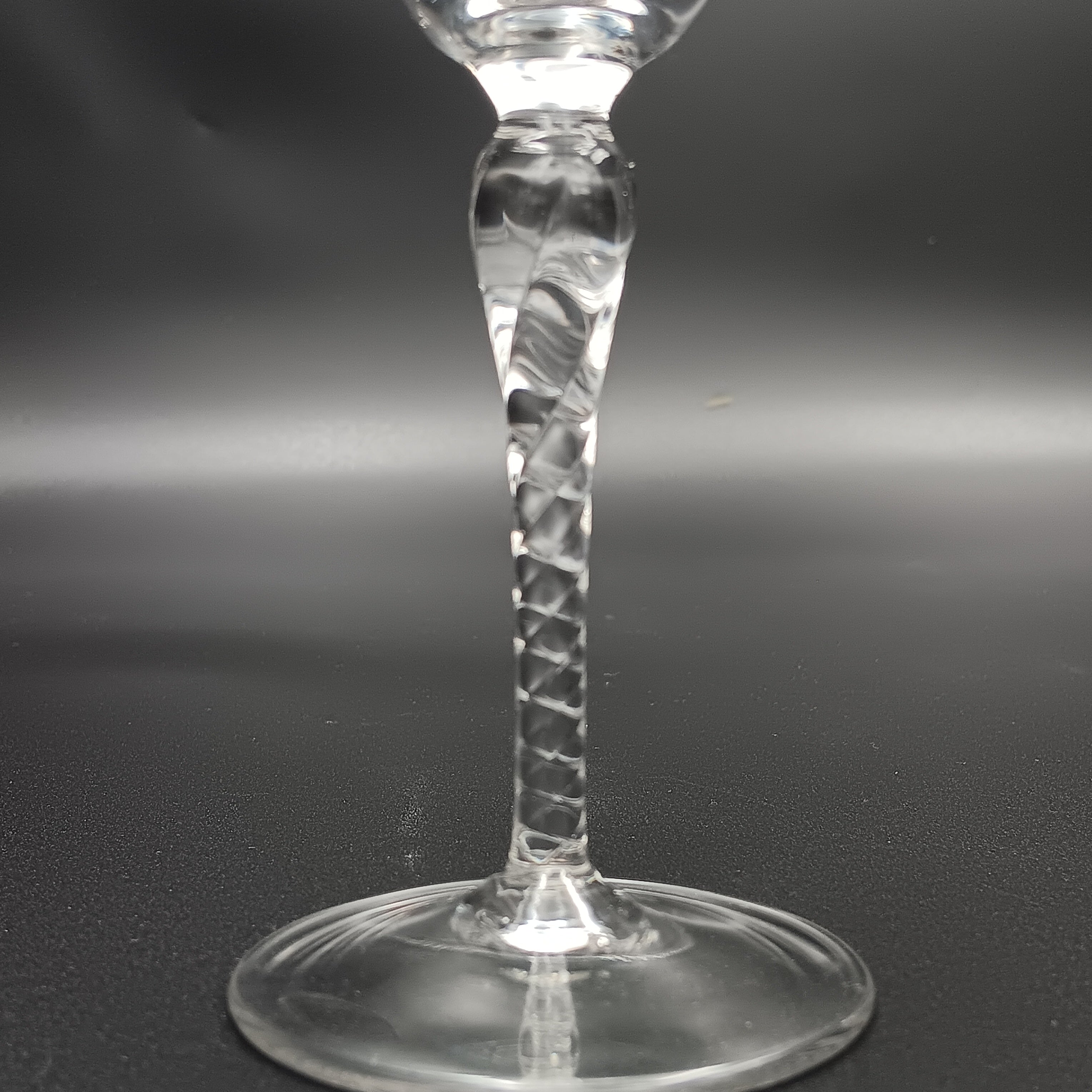 Vintage 6 ¾" Cut Crystal Wine Glass – Elegance in Every Sip
