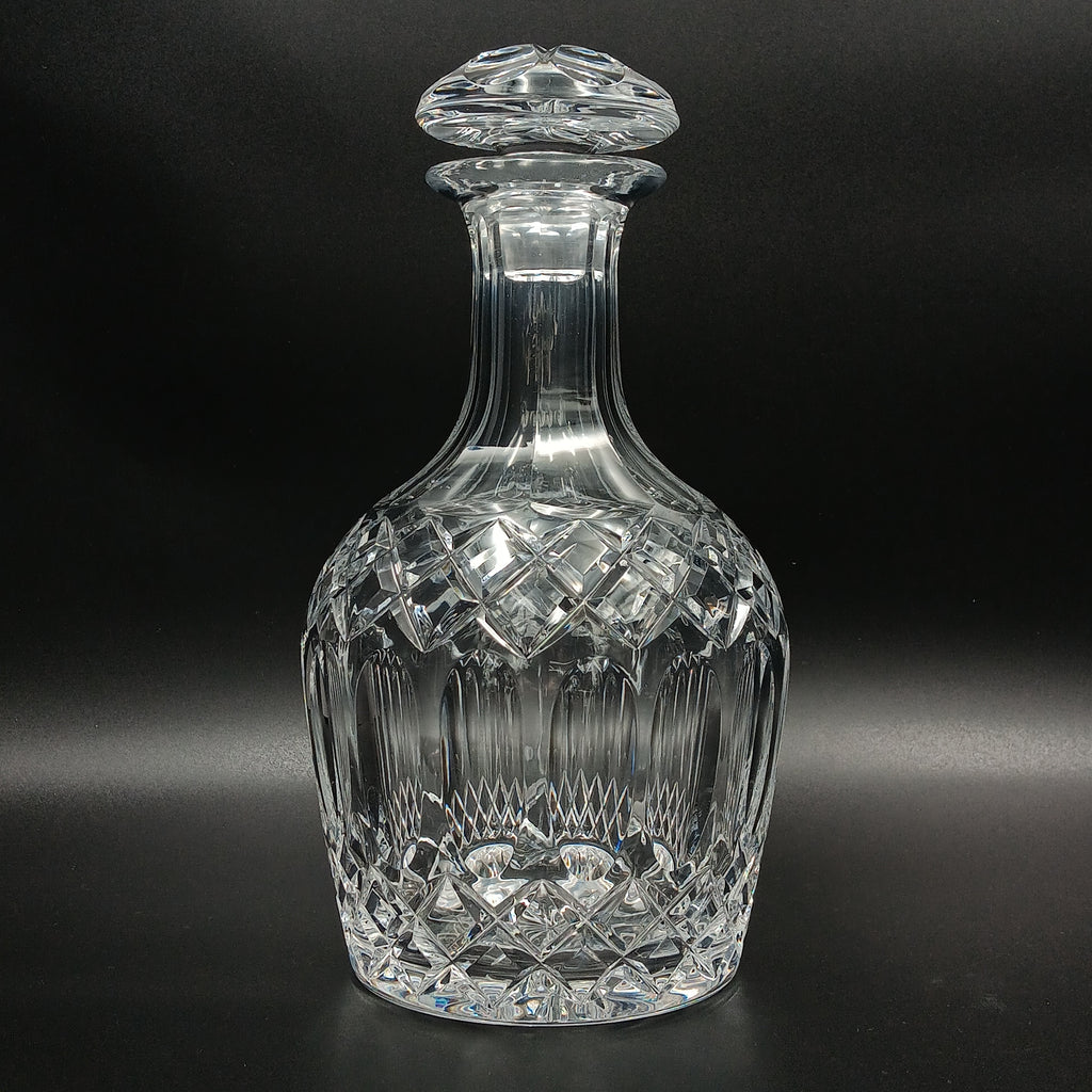 Cut Crystal Decanter with Olive & Cross Pattern – Timeless Elegance in Crystal