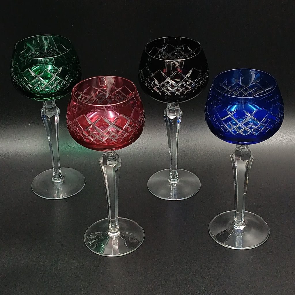 Elegant 7 7/8" Clear Cut Royal Blue Crystal Wine Glass – Timeless Sophistication