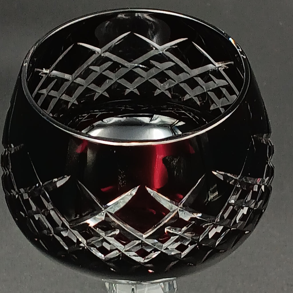 Elegant 7 7/8" Clear Cut Ruby Red Crystal Wine Glass – Timeless Sophistication