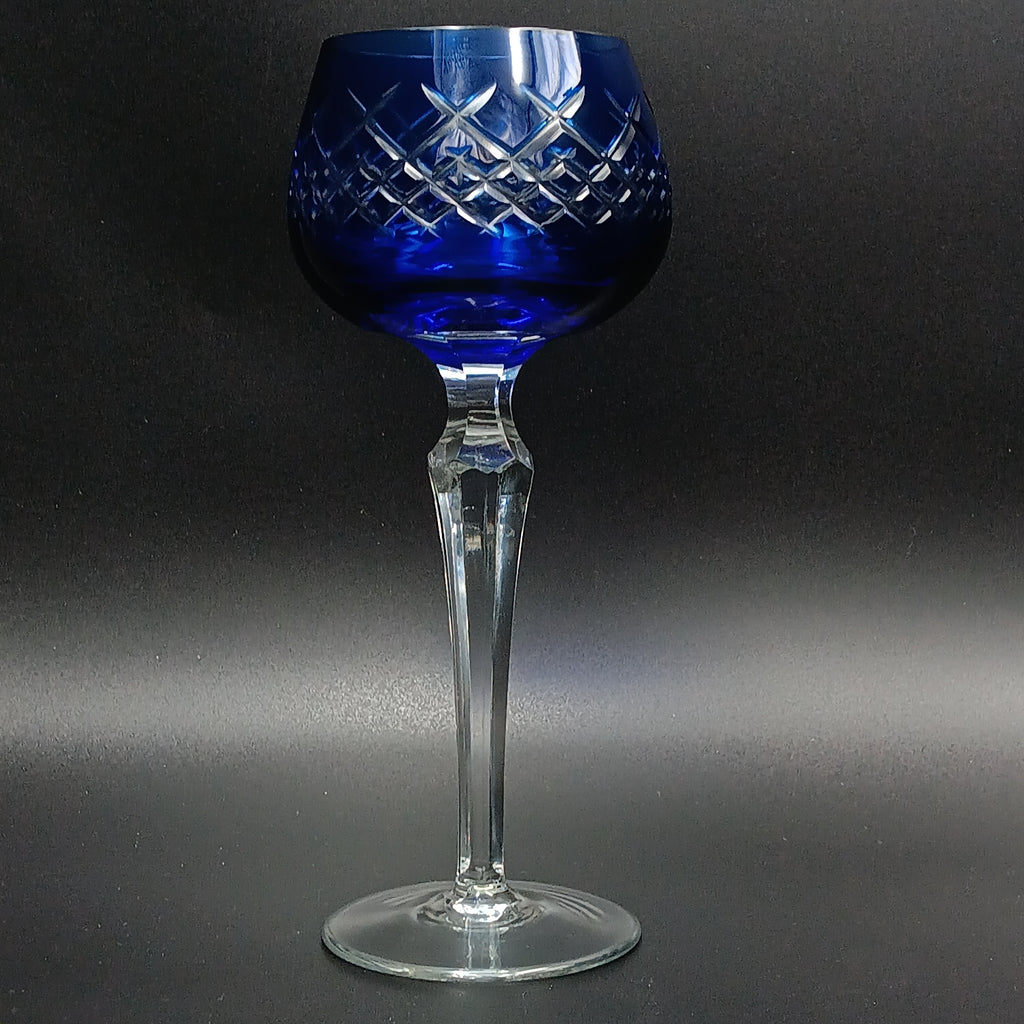 Elegant 7 7/8" Clear Cut Royal Blue Crystal Wine Glass – Timeless Sophistication
