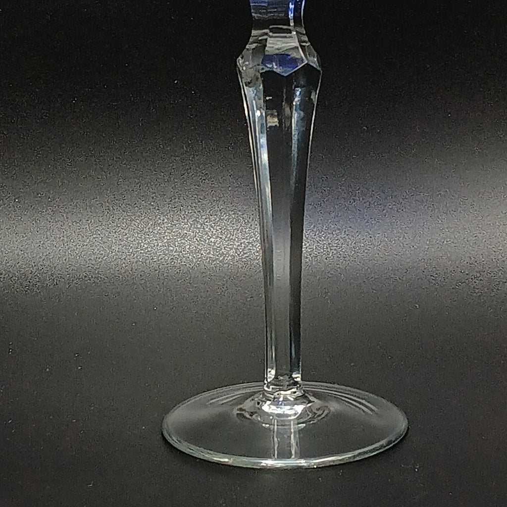 Elegant 7 7/8" Clear Cut Royal Blue Crystal Wine Glass – Timeless Sophistication