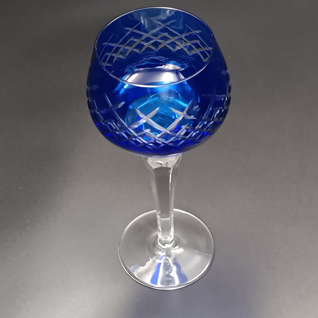 Elegant 7 7/8" Clear Cut Royal Blue Crystal Wine Glass – Timeless Sophistication