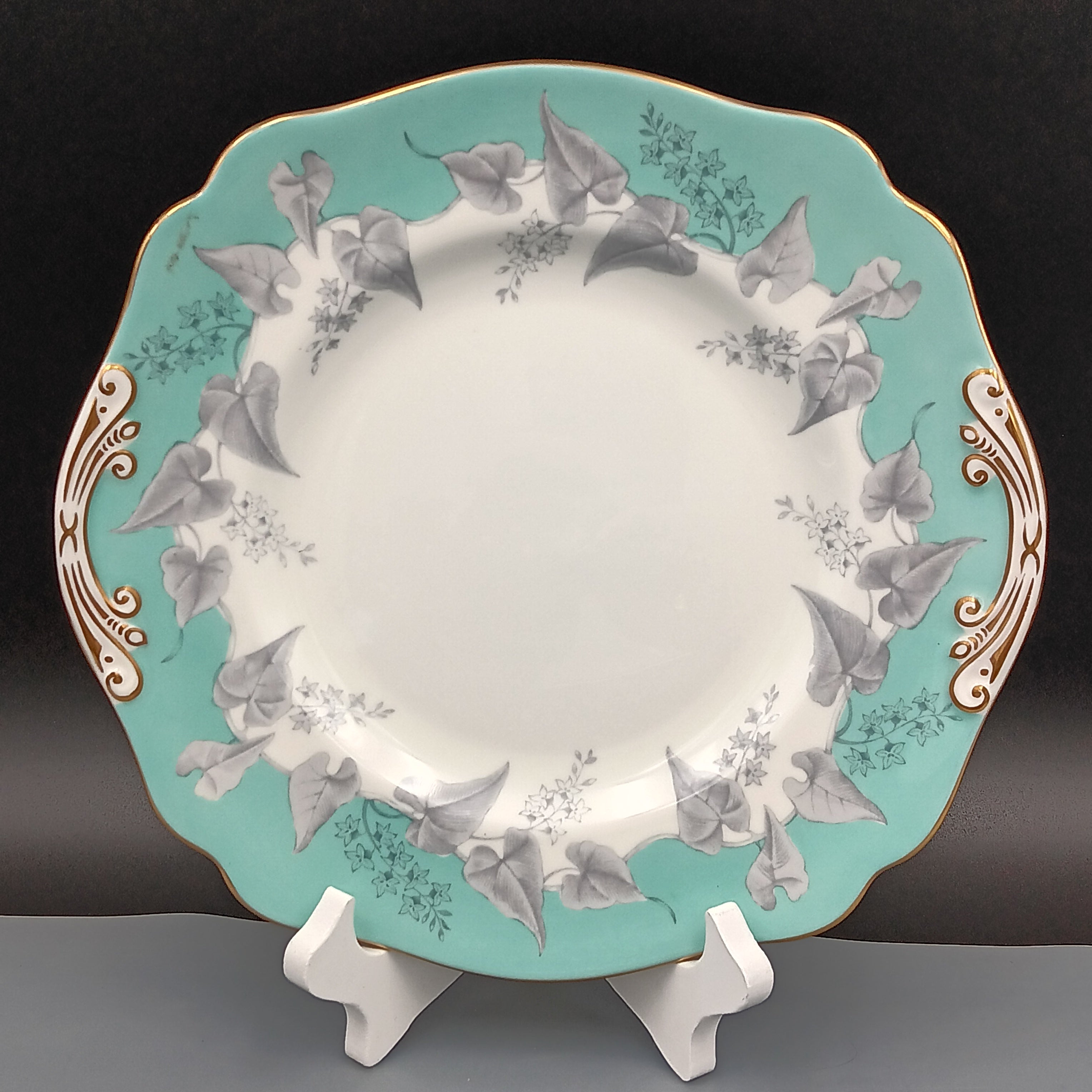 Wedgwood “Buxton Turquoise” Handled Cake Plate (1962–1964)