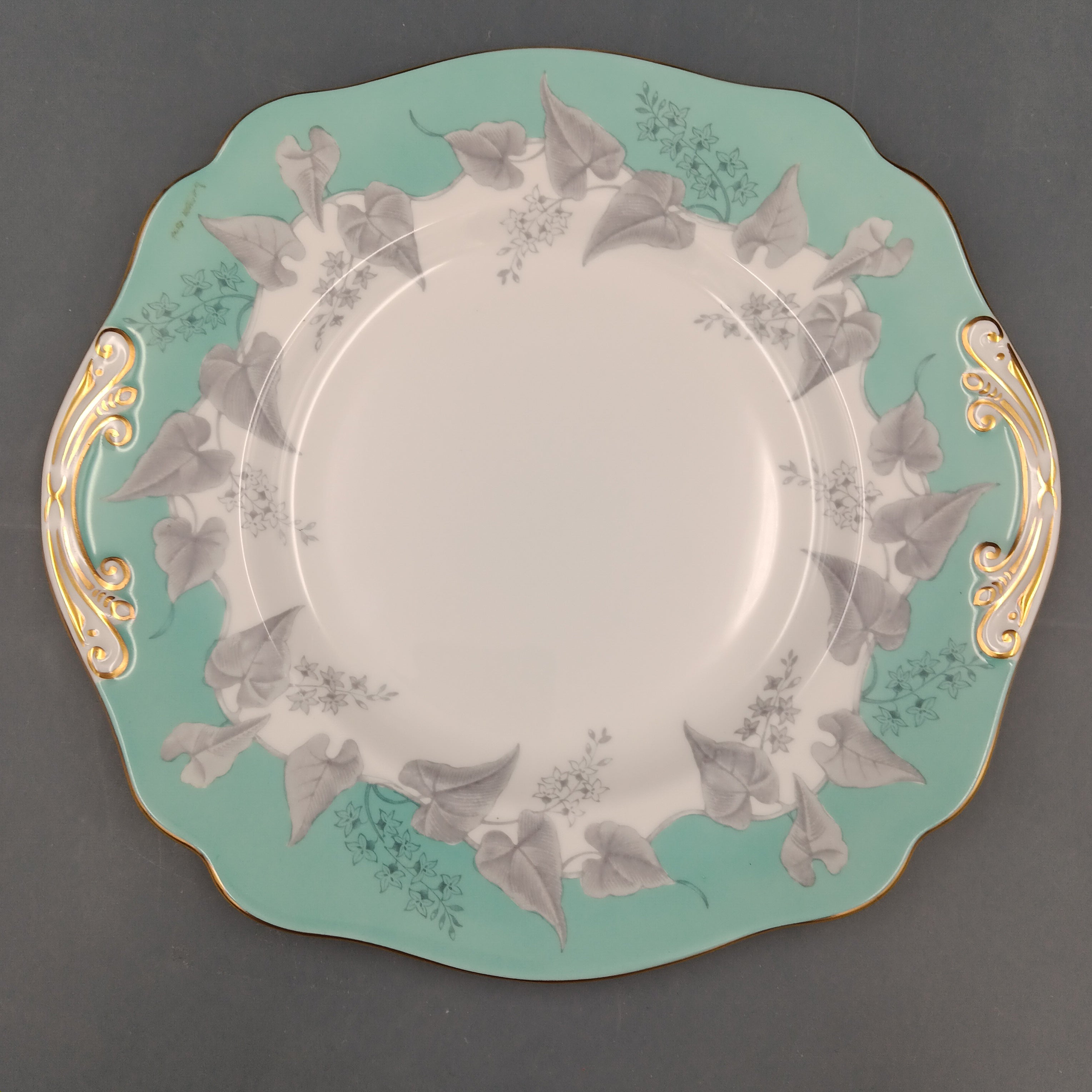 Wedgwood “Buxton Turquoise” Handled Cake Plate (1962–1964)