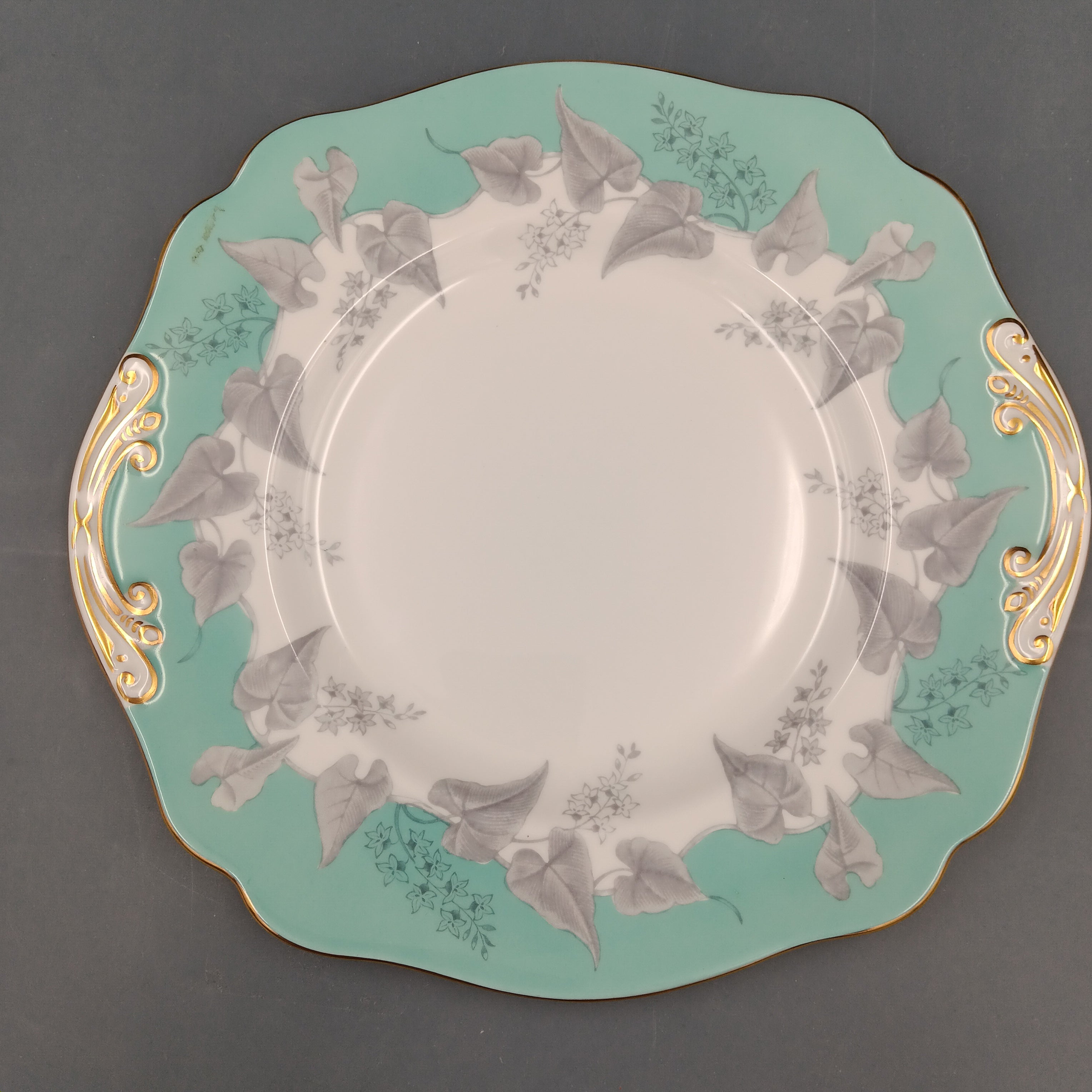 Wedgwood “Buxton Turquoise” Handled Cake Plate (1962–1964)