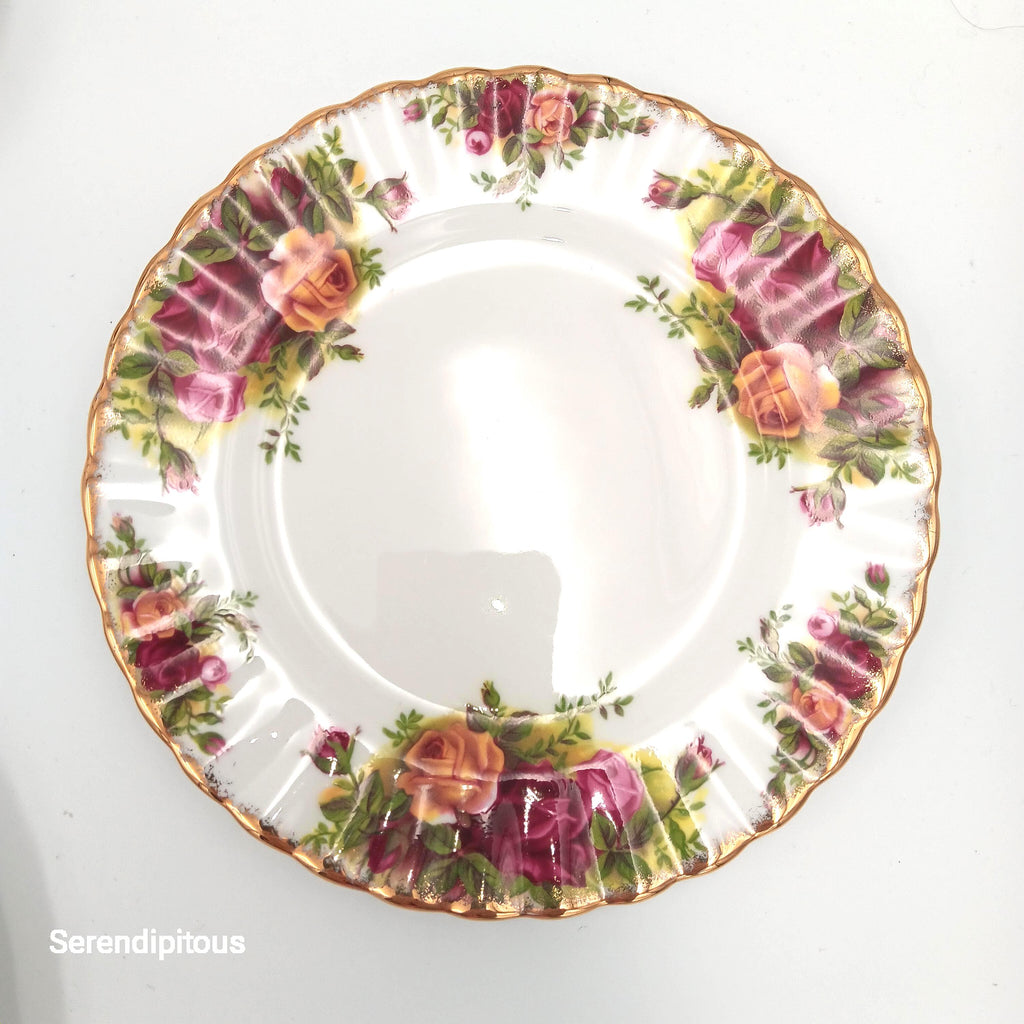 Royal Albert 'Old Country Roses', Fine Bone China, Place Setting with Dessert Dish