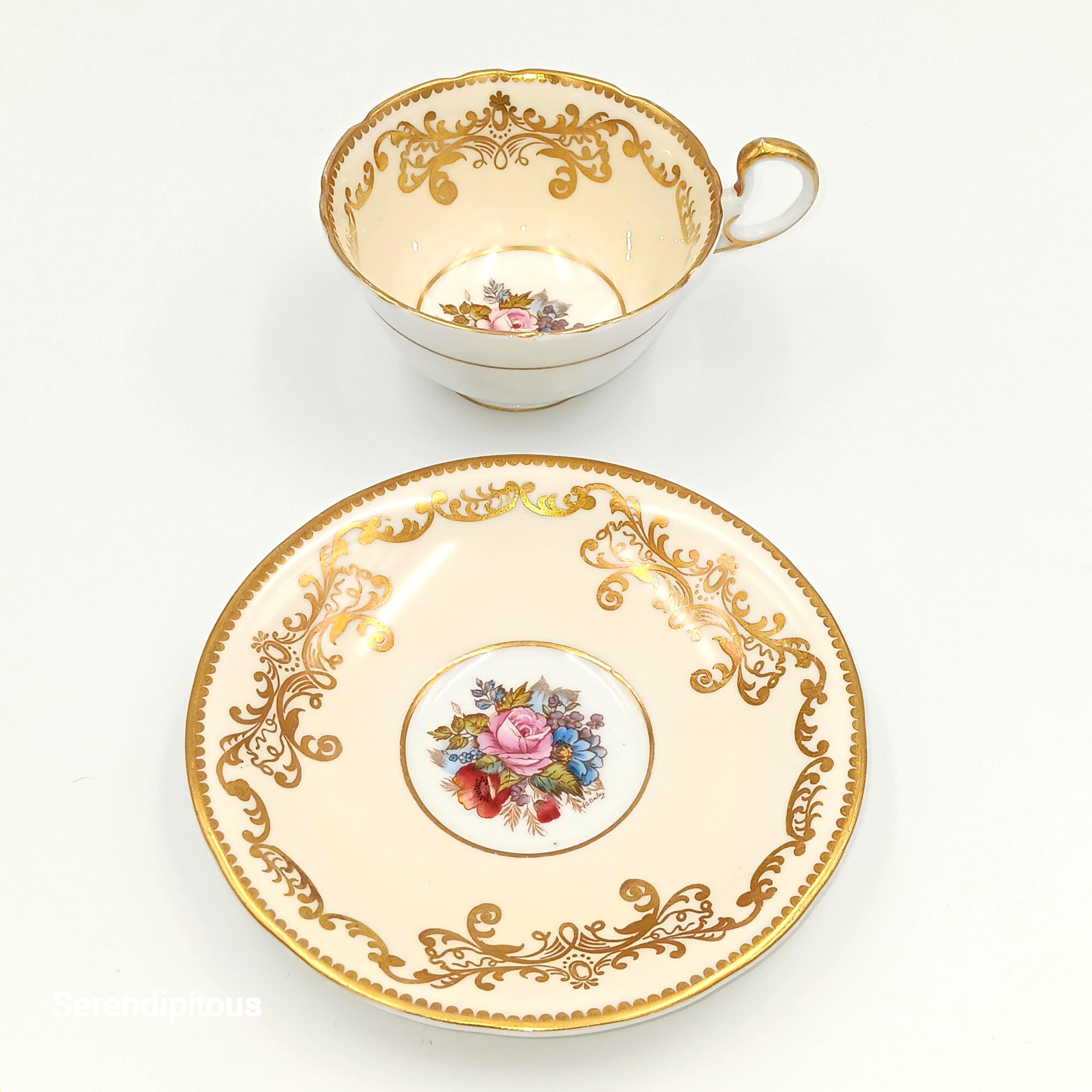 Aynsley Signed by J A Bailey, Hand-Painted floral bouquet, Yellow & Gold Fine Bone China