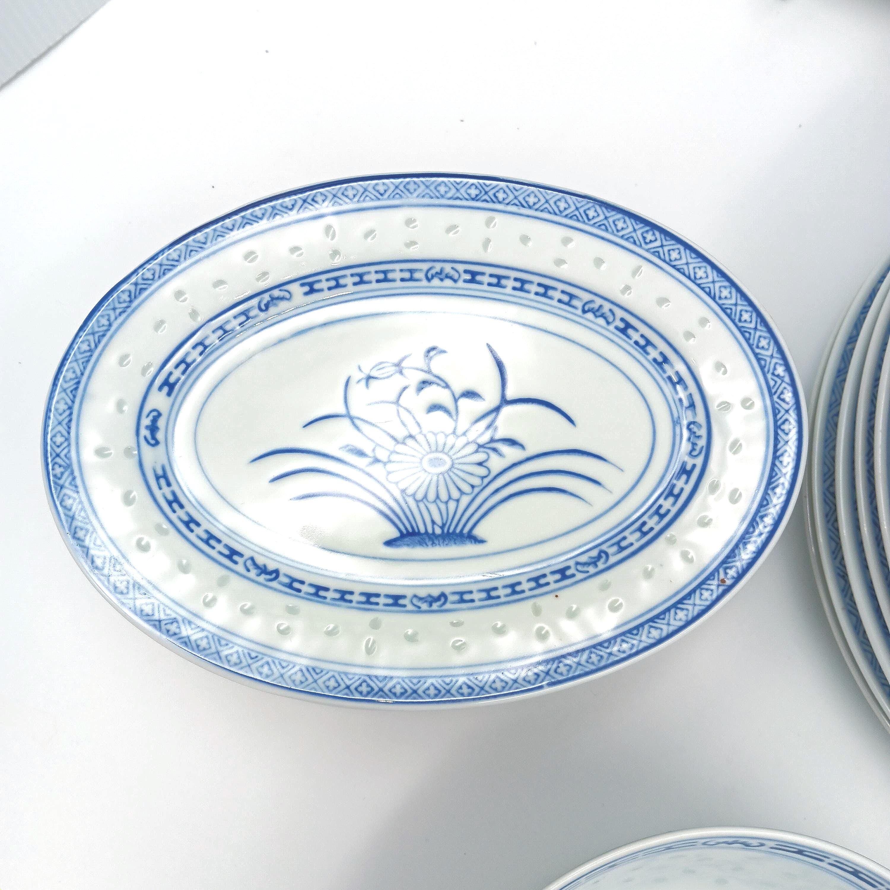 Vintage Tienshan Chinese Blue & White Rice Grain Chrysanthemum Flower Dinnerware Set, Choice Condition