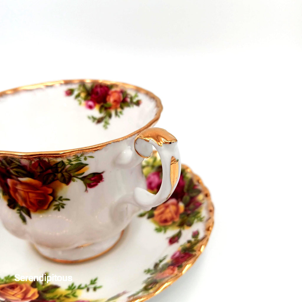 Royal Albert 'Old Country Roses', Fine Bone China, Place Setting with Dessert Dish