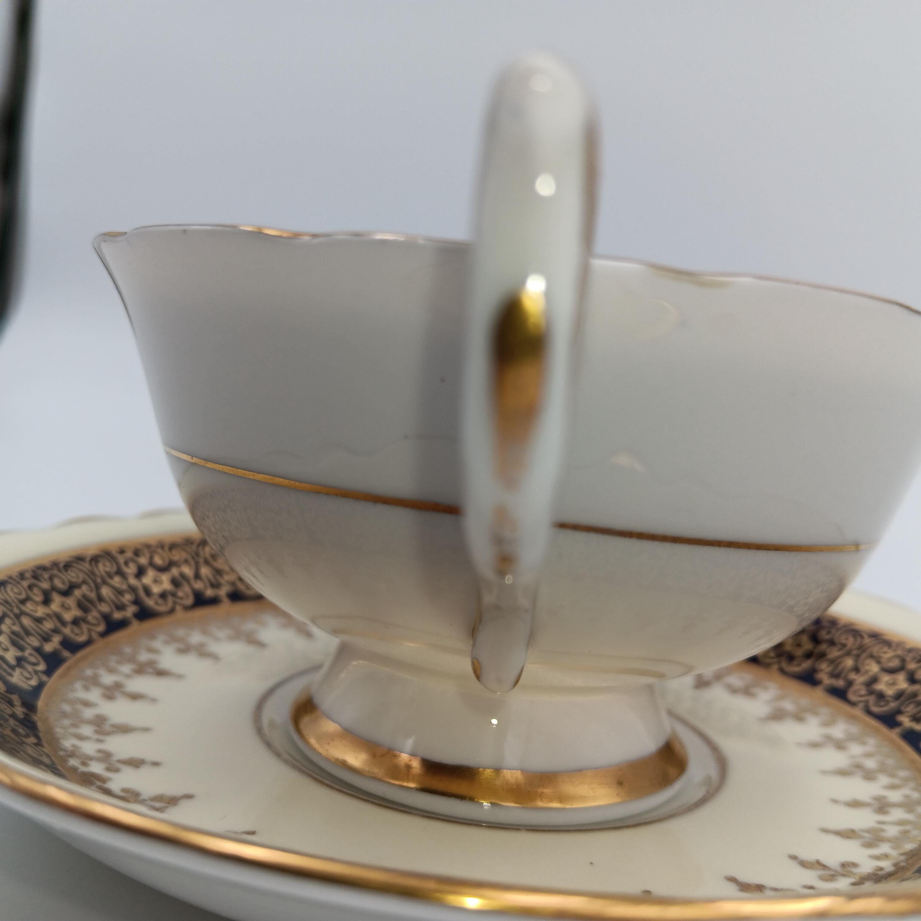 Paragon Double Warrant, Rosebud, Teacup and Saucer