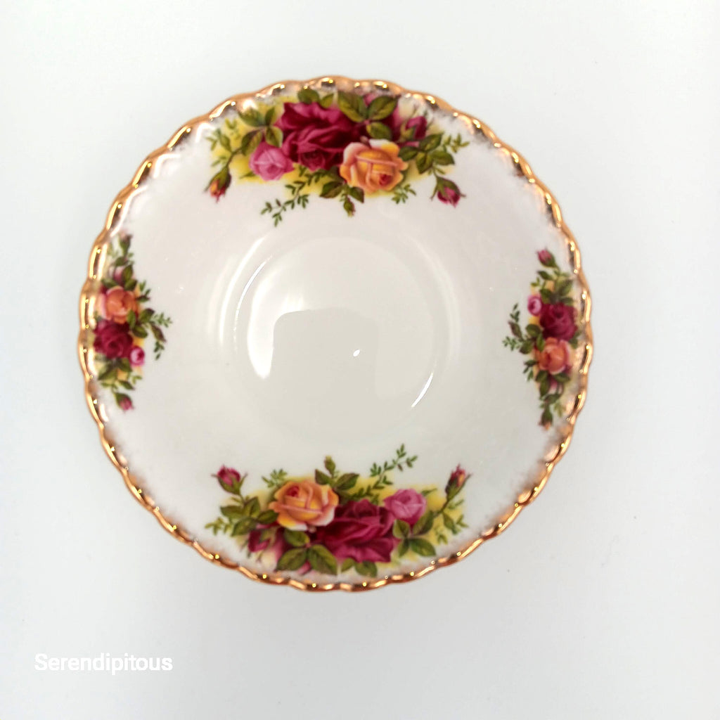 Royal Albert 'Old Country Roses', Fine Bone China, Place Setting with Dessert Dish
