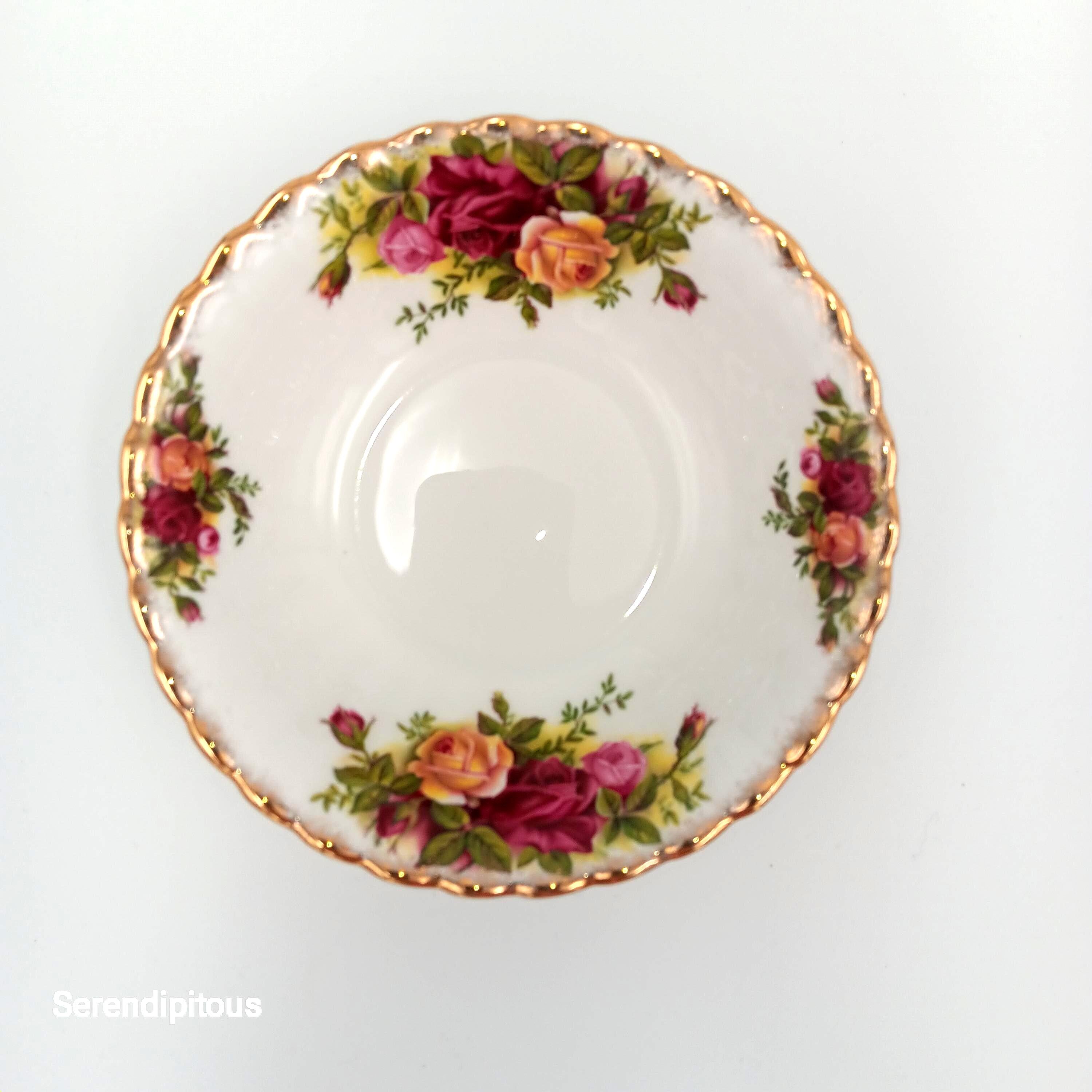 Royal Albert 'Old Country Roses', Fine Bone China, Place Setting with Dessert Dish